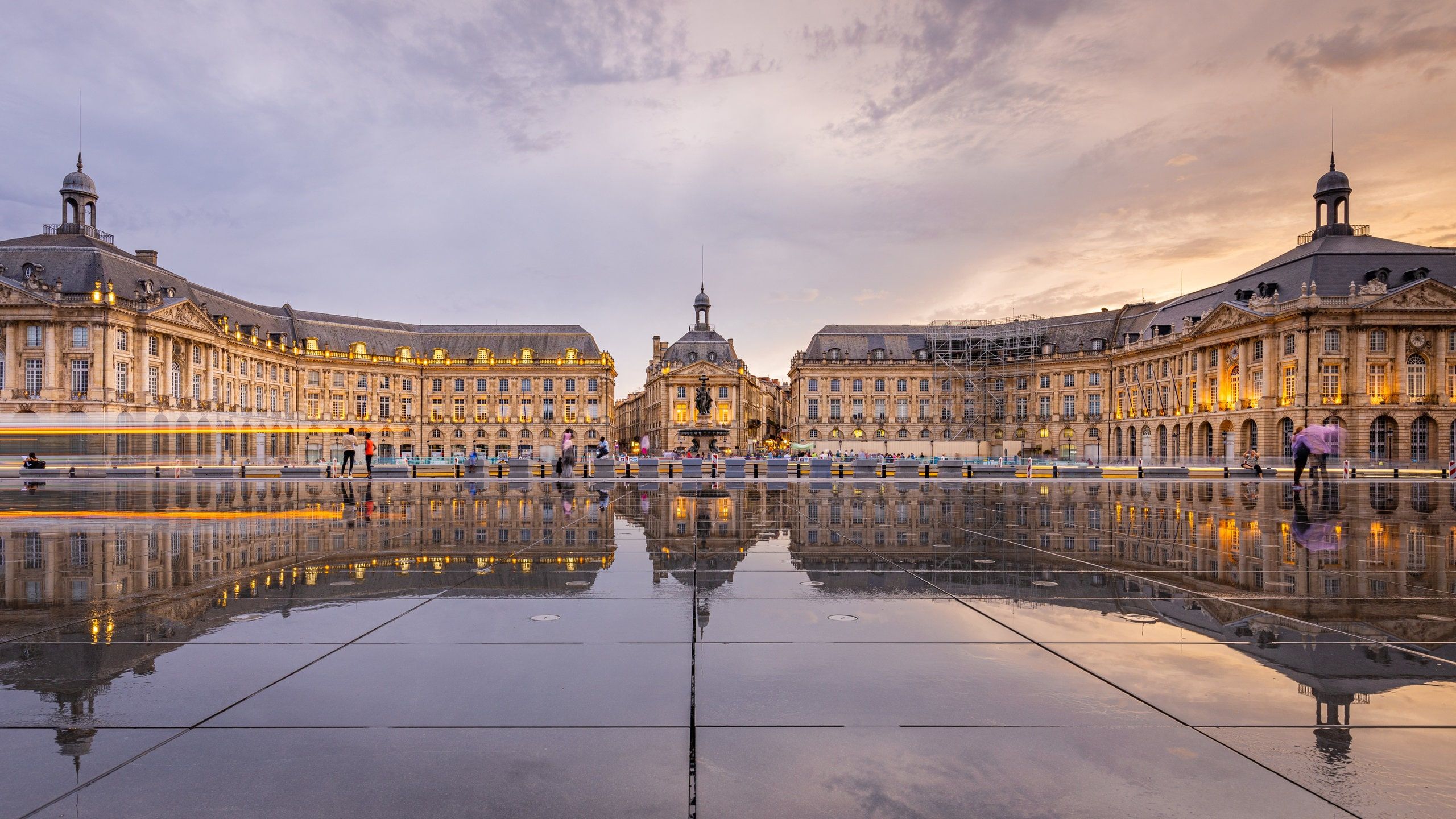 Place de la Bourse: The Heart of Bordeaux You Can’t Miss