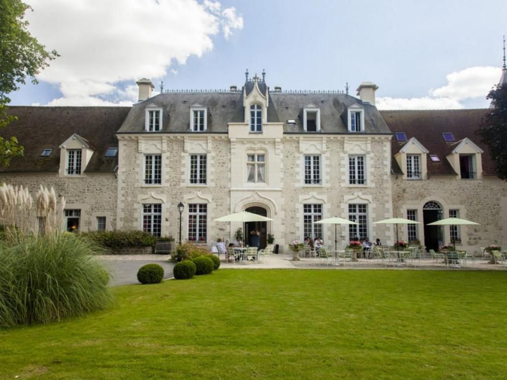 Chateau De Fere: Slay Your Stay at This Epic French Castle Hideout