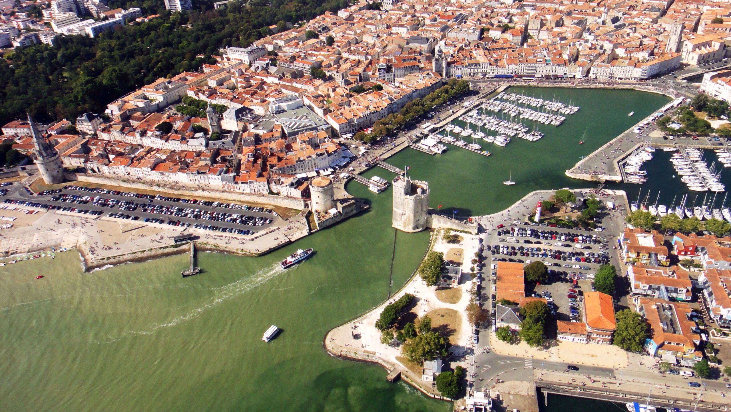 La Rochelle: Discover the Charm of This Coastal Gem in France