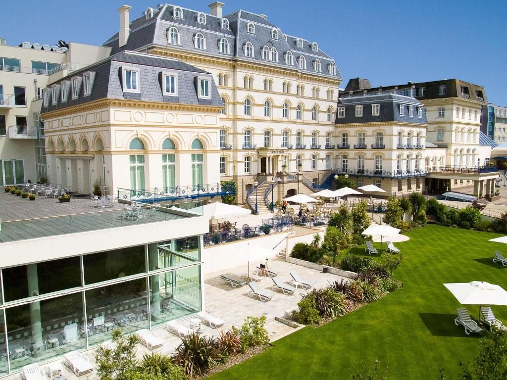 L’Hôtel: The Ultimate Luxury Experience in Paris