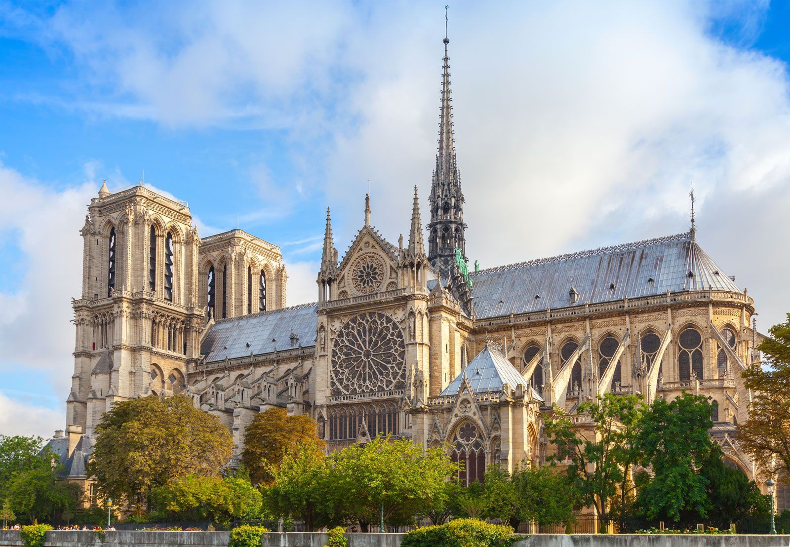 Notre Dame Cathedral Paris: The Timeless Beauty You Can’t Miss in the City of Lights