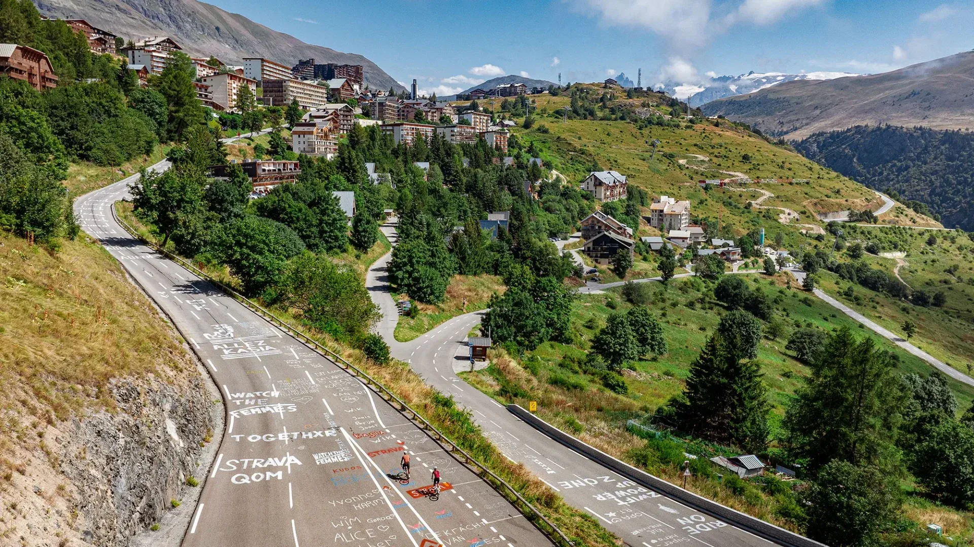 Alpe d’Huez: The Ultimate Alpine Adventure You Can’t Miss