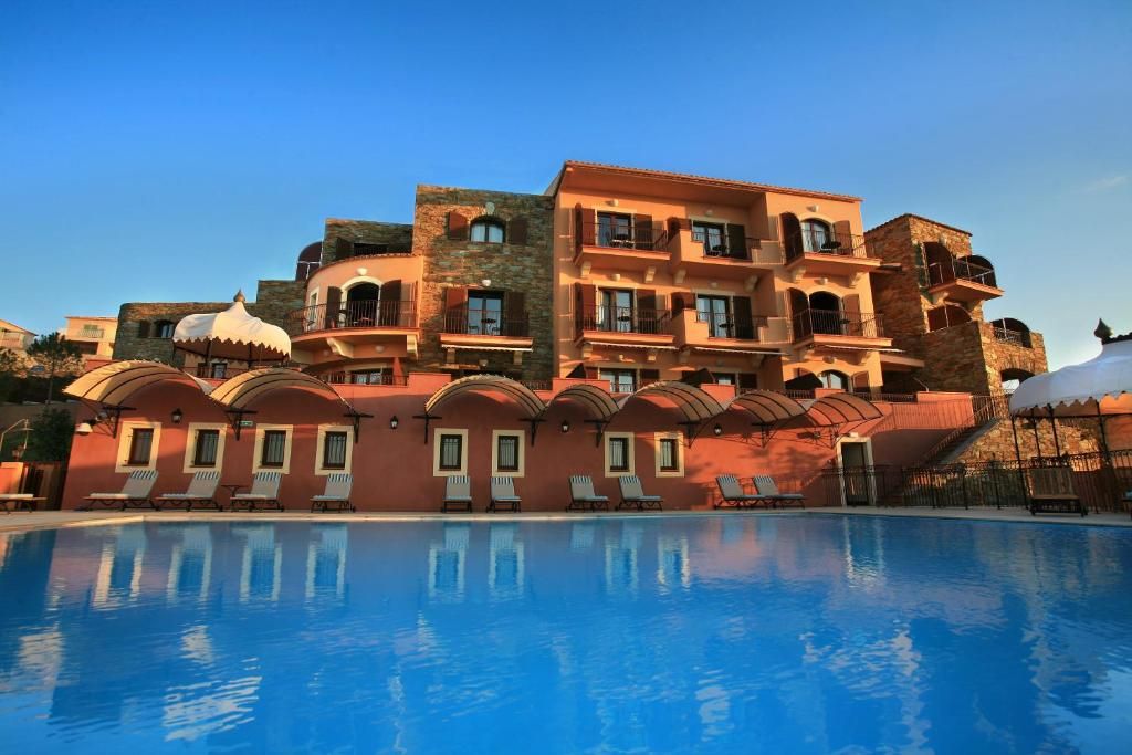 Hôtel Demeure Loredana: A Luxurious Getaway in the Heart of Saint-Florent