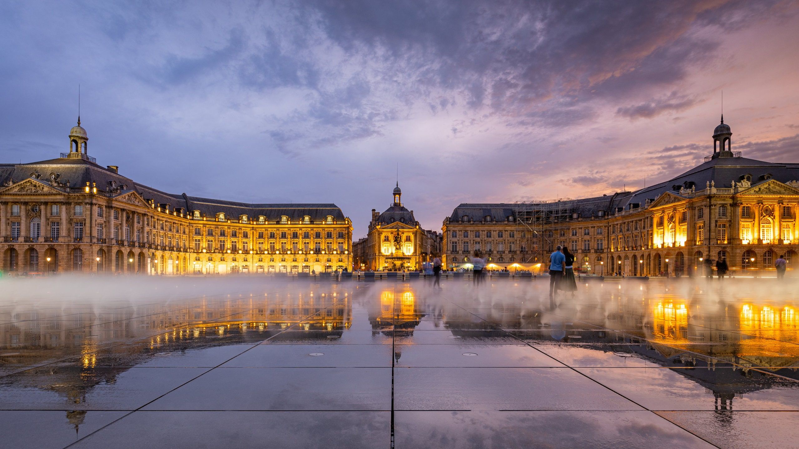 Bordeaux: A Journey Through France’s Heart of Wine, Culture, and Beauty