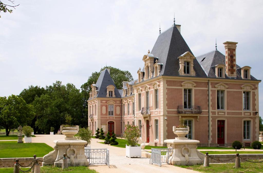Alexandra Palace &#8211; La Maison Younan: The Ultimate Luxury Experience in France