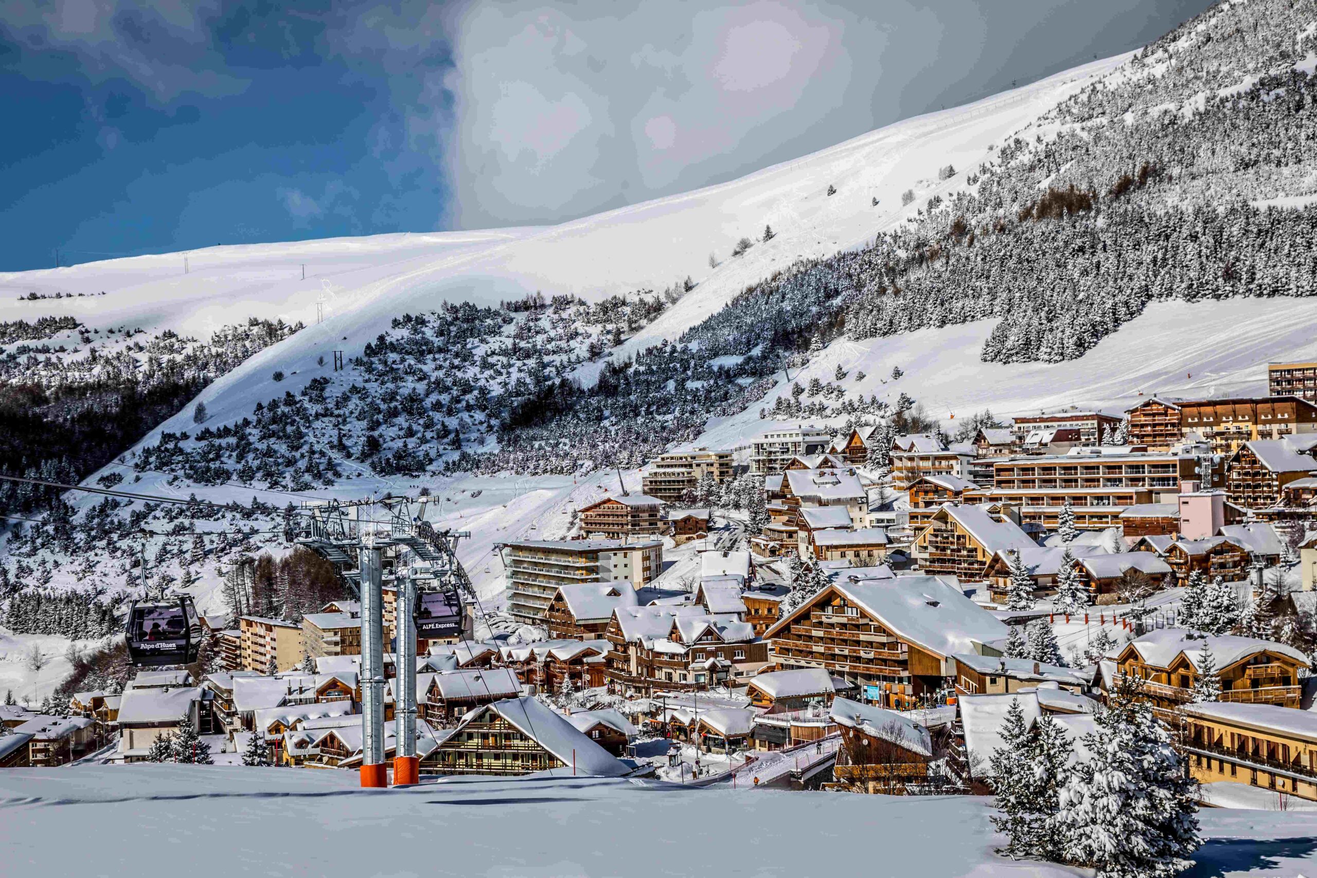 Alpe d’Huez: The Ultimate Alpine Adventure You Can’t Miss