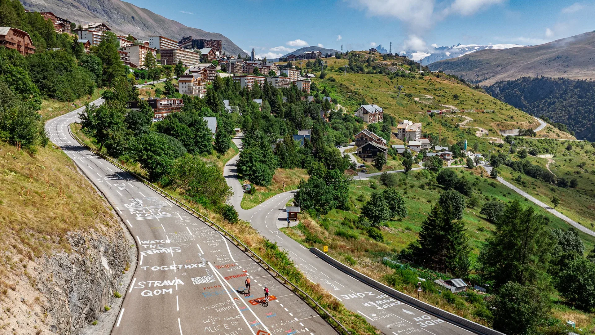 Alpe d’Huez: The Ultimate Alpine Adventure You Can’t Miss