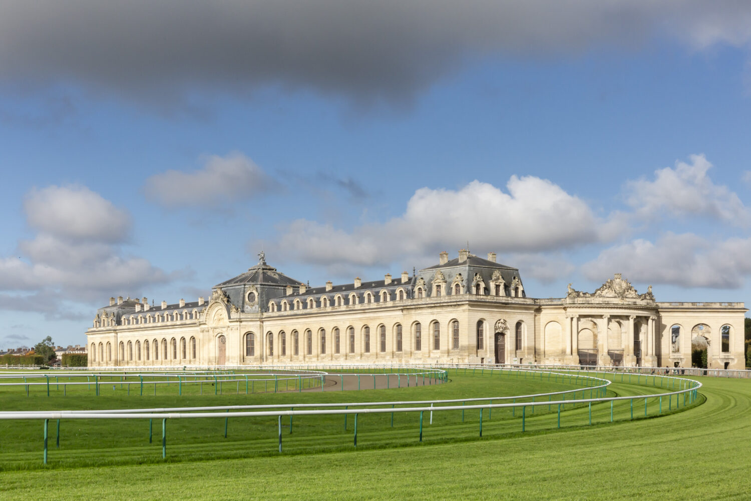 Auberge du Jeu de Paume: A Hidden Gem in Chantilly for the Ultimate Luxury Experience