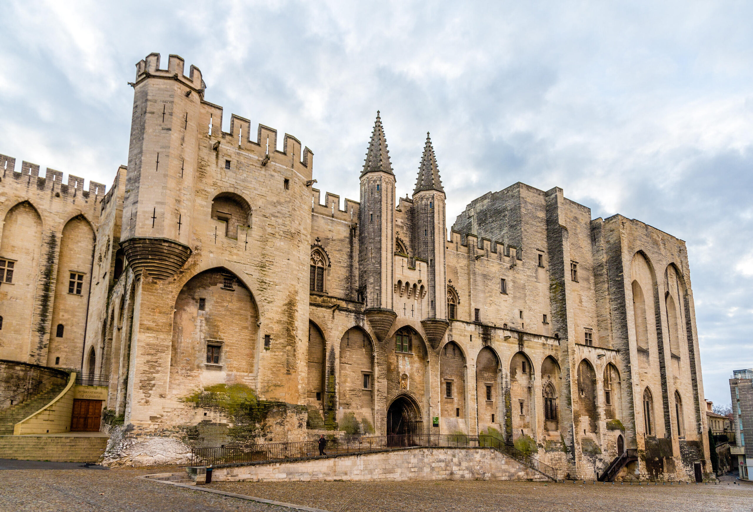 Avignon: Your Ultimate Guide to Exploring This Historic French Gem