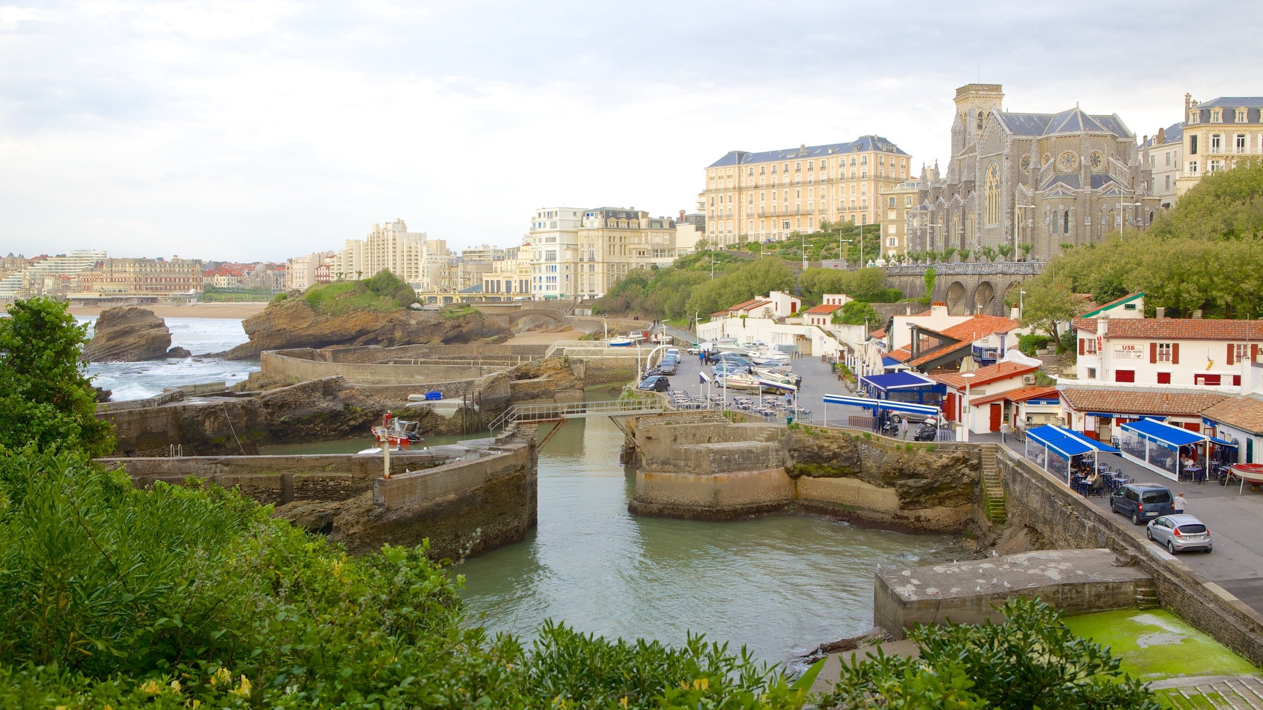 Biarritz: The Ultimate Coastal Paradise You Need to Explore