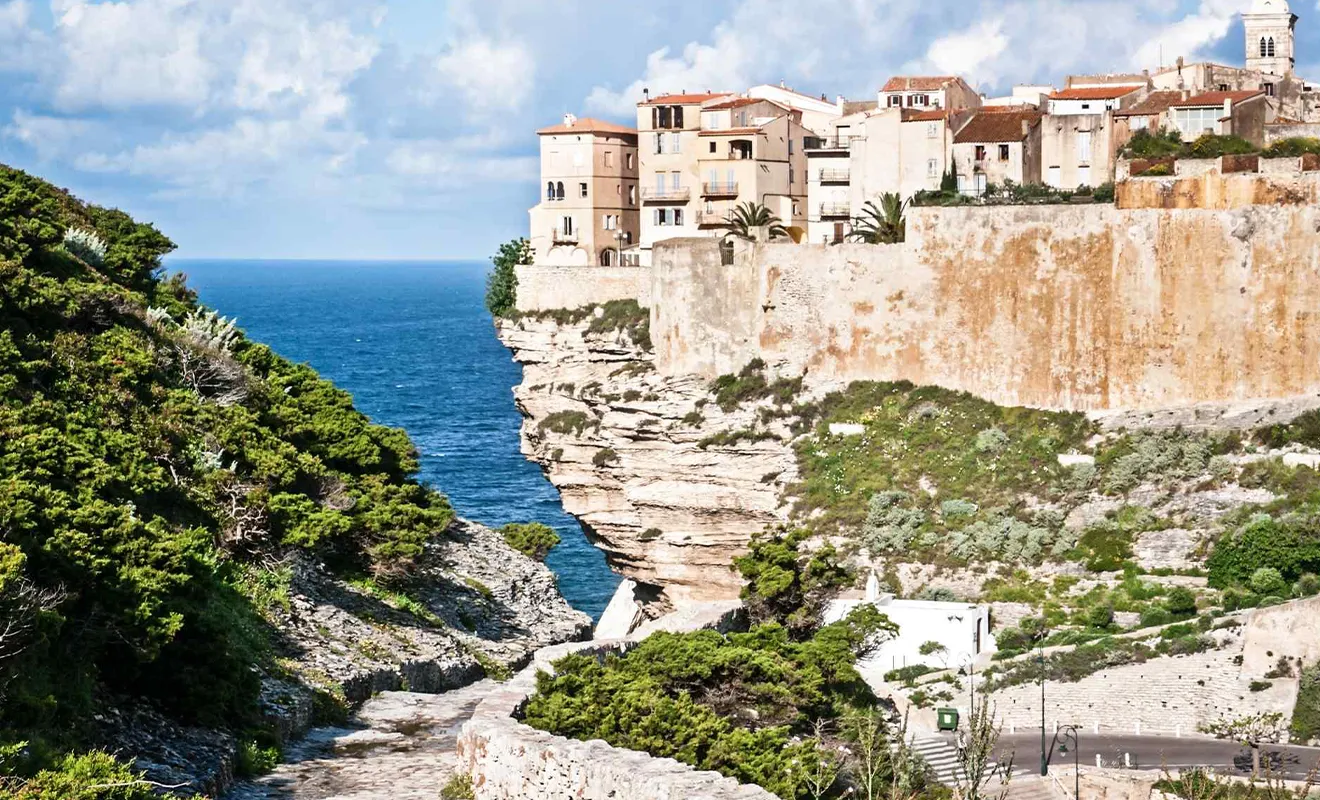 Bonifacio: The Ultimate Travel Guide to Corsica&#8217;s Hidden Gem