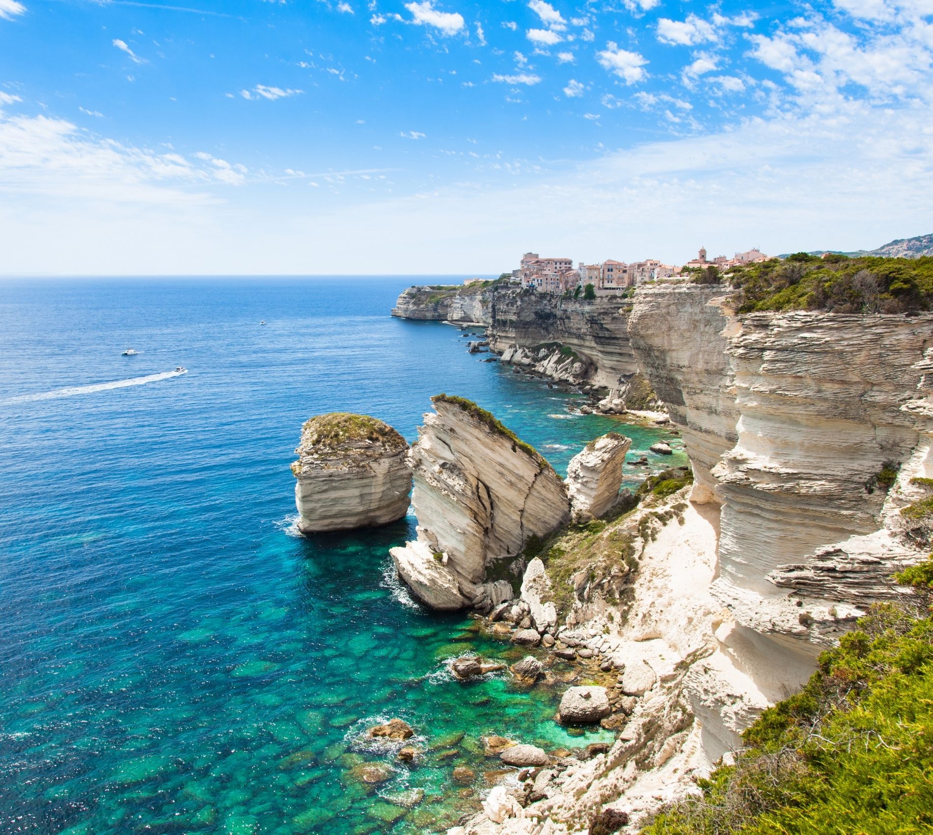 Bonifacio: The Ultimate Travel Guide to Corsica&#8217;s Hidden Gem