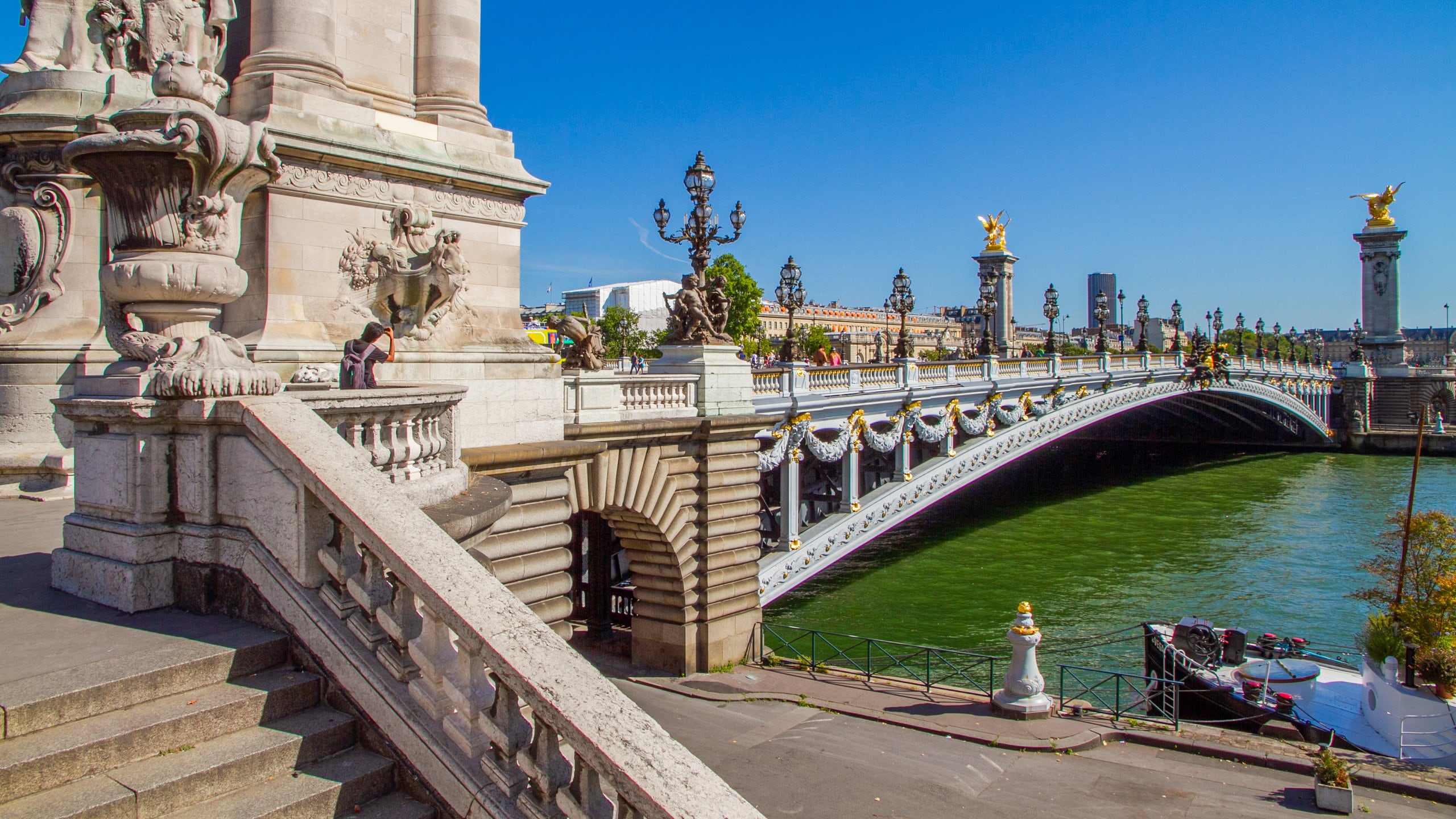 Cầu Alexandre III: The Stunning Parisian Bridge You Can’t Miss