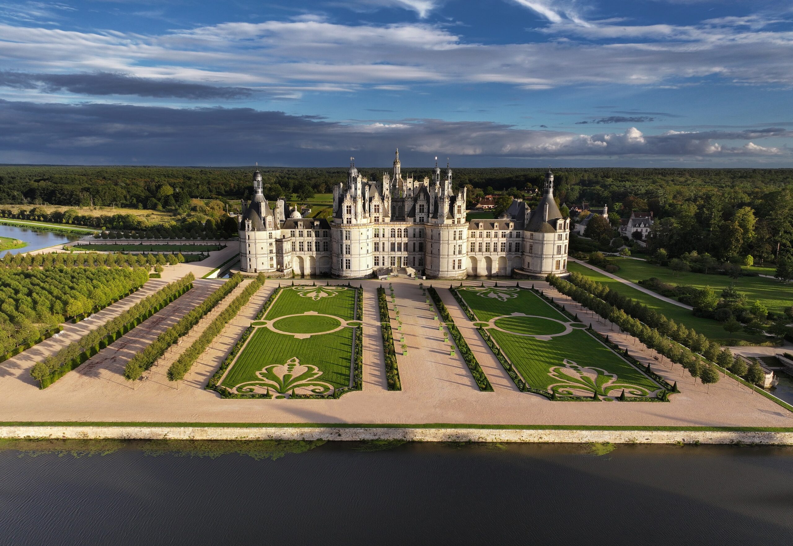 Chambord: The Majestic Castle You Can’t Miss in the Loire Valley