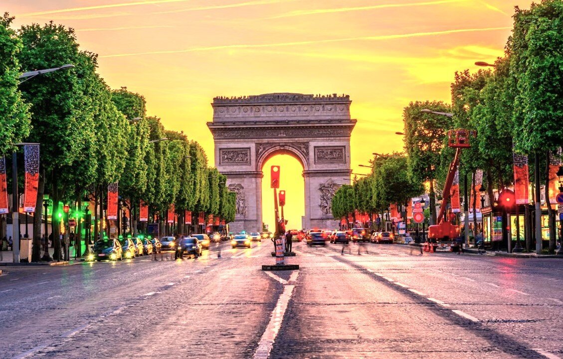 Champs-Élysées: The Paris Avenue That’s Basically a Main Character Energy