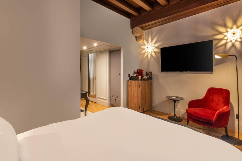 Cour des Loges Lyon A Radisson Collection Hotel: Where Luxury Meets History in the Heart of Lyon