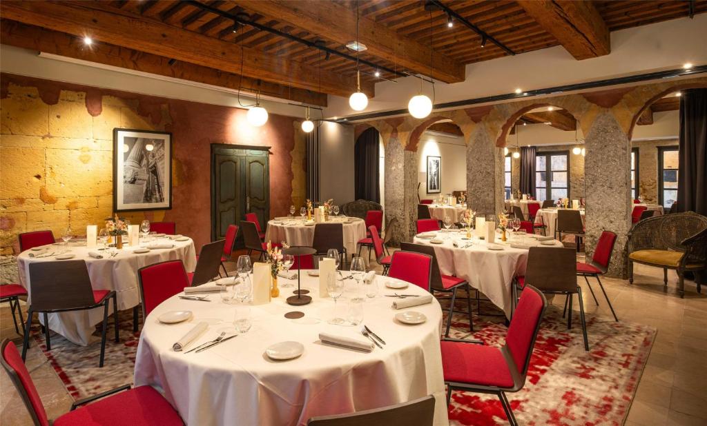 Cour des Loges Lyon A Radisson Collection Hotel: Where Luxury Meets History in the Heart of Lyon