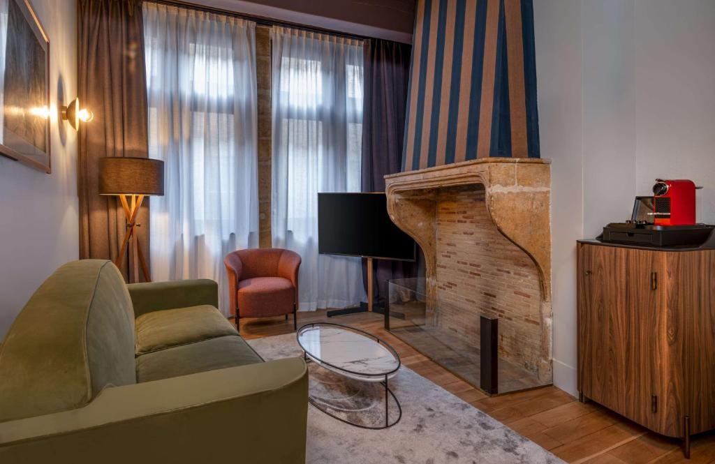 Cour des Loges Lyon A Radisson Collection Hotel: Where Luxury Meets History in the Heart of Lyon