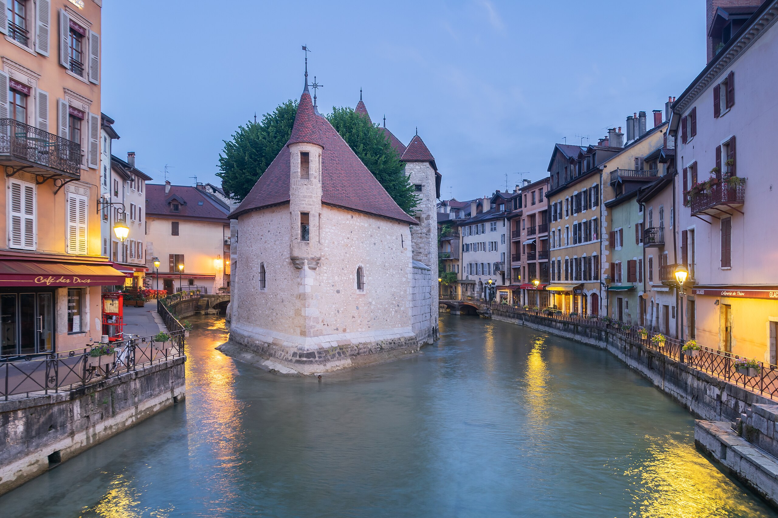 Discover Annecy: The Hidden Gem of France That Will Steal Your Heart
