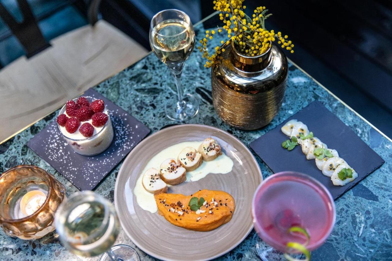 Discover Hotel Parister Piscine &#038; Spa: A Luxurious Stay in the Heart of Paris