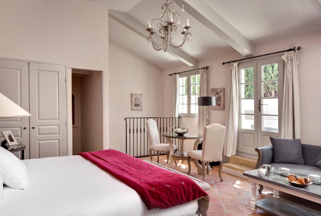 Discover the Allure of Le Domaine Du Colombier: A Hidden Gem in Fréjus, France