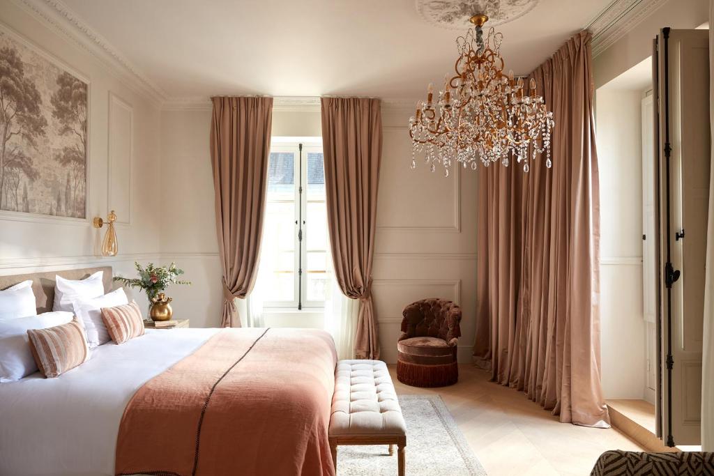 Discover the Charm of Château Léognan, Domaine Viticole &#8211; Proche Bordeaux: A Luxurious Stay Awaits