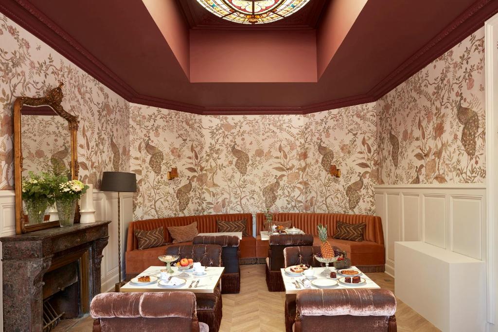 Discover the Charm of Château Léognan, Domaine Viticole &#8211; Proche Bordeaux: A Luxurious Stay Awaits