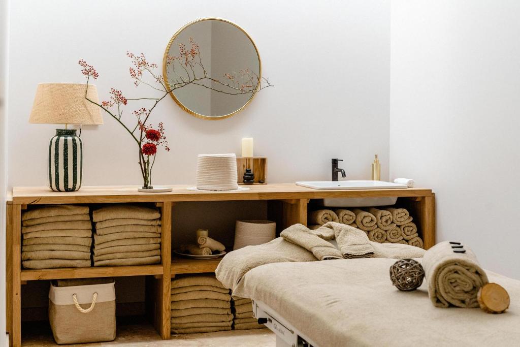 Discover the Charm of Château L&#8217;Hospitalet Wine Resort Beach &#038; Spa: A Perfect Blend of Luxury and Relaxation