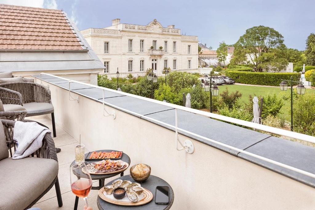 Discover the Charm of La Nauve, Hôtel &#038; Jardin &#8211; Relais &#038; Châteaux: A Timeless Escape