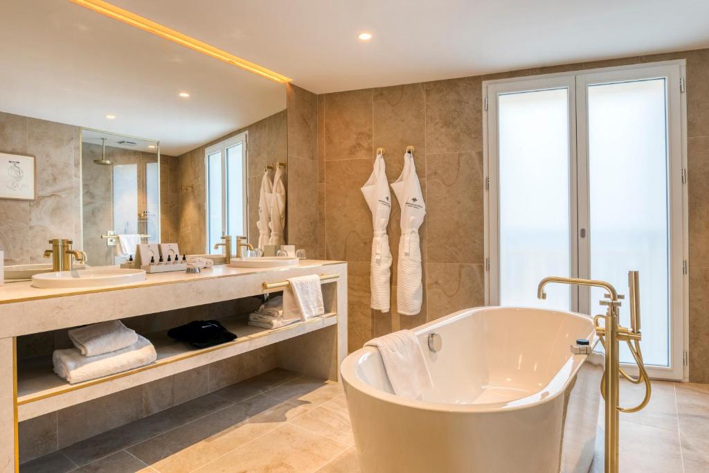 Discover the Charm of Maison Albar Hotels L’Imperator – A Luxurious Retreat in Nîmes, France