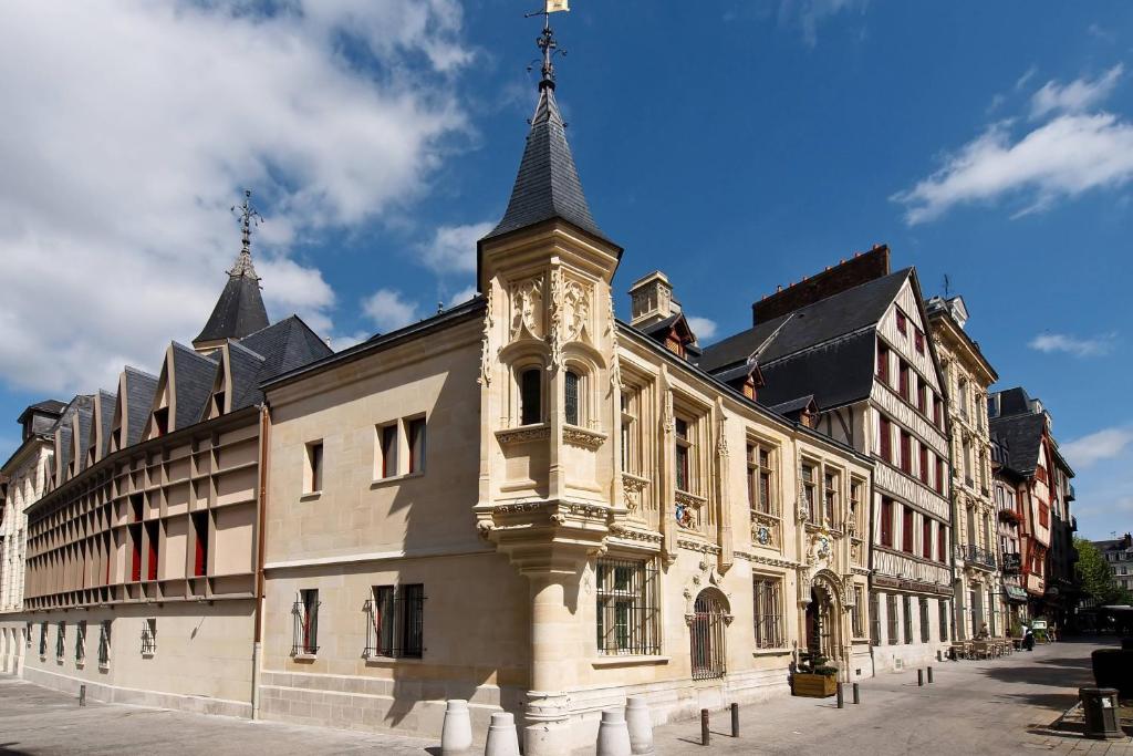 Discover the Hidden Gem: Hôtel de Bourgtheroulde, Autograph Collection