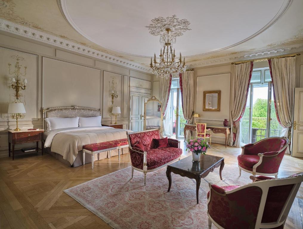 Discover the Luxury of Le Meurice – Dorchester Collection: A Parisian Jewel