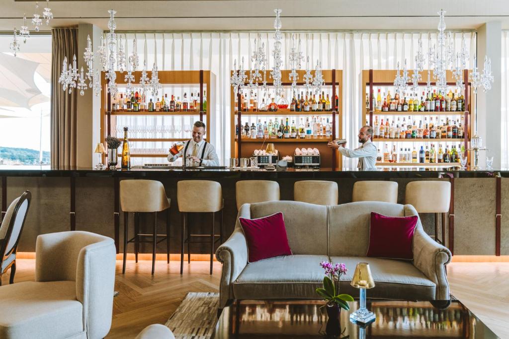 Discover the Royal Champagne Hotel &#038; Spa: A Luxury Experience in the Heart of Champagne, France