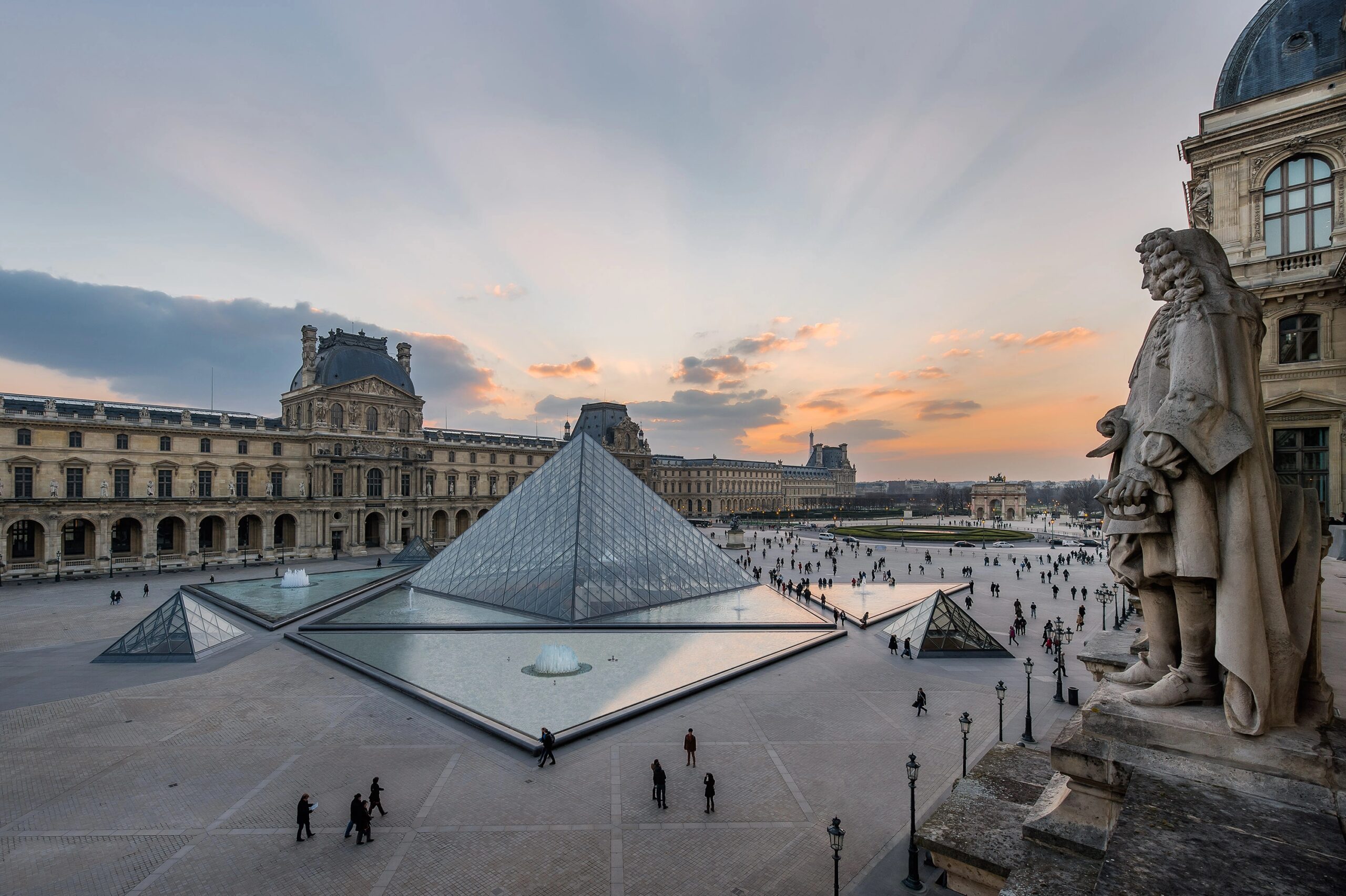 Discover the Ultimate Luxury at Le Roch Hotel &#038; Spa: A Parisian Gem
