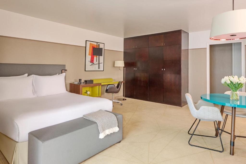 Fraser Suites Paris La Défense: Your Luxe Home Base for Paris Adventures