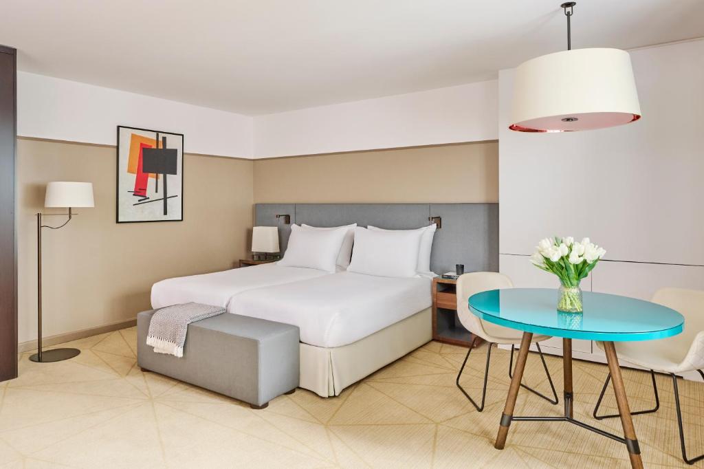 Fraser Suites Paris La Défense: Your Luxe Home Base for Paris Adventures