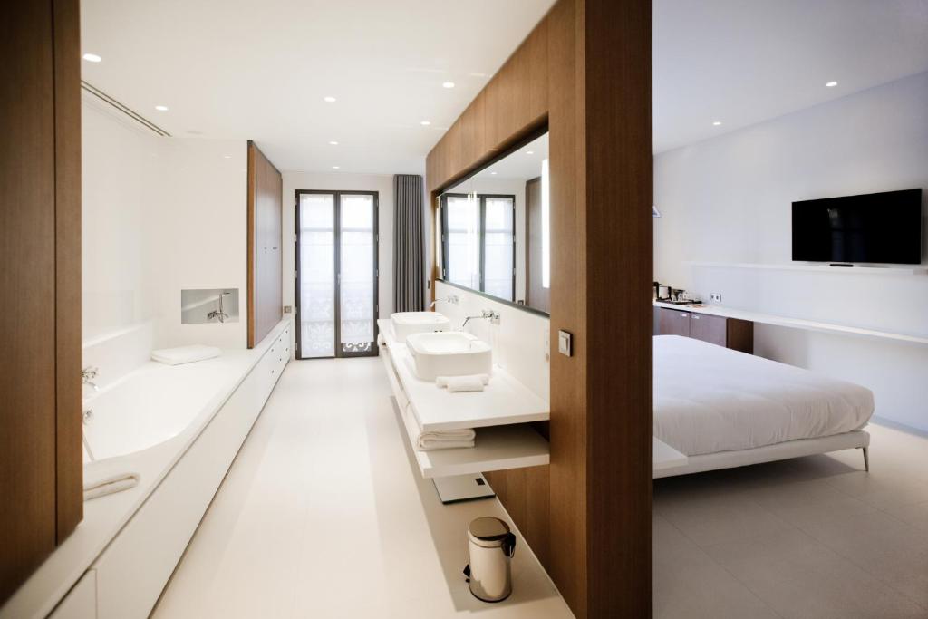 Hotel C2: This Marseille Gem Is Giving Main Character Energy
