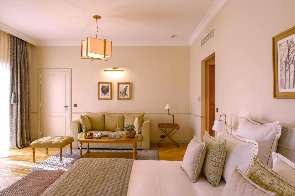 Hôtel Chais Monnet &#038; Spa: A Luxurious Stay You Can’t Miss!