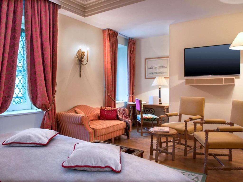 Hotel de la Cité Carcassonne &#8211; MGallery Collection: A Luxurious Retreat in the Heart of History