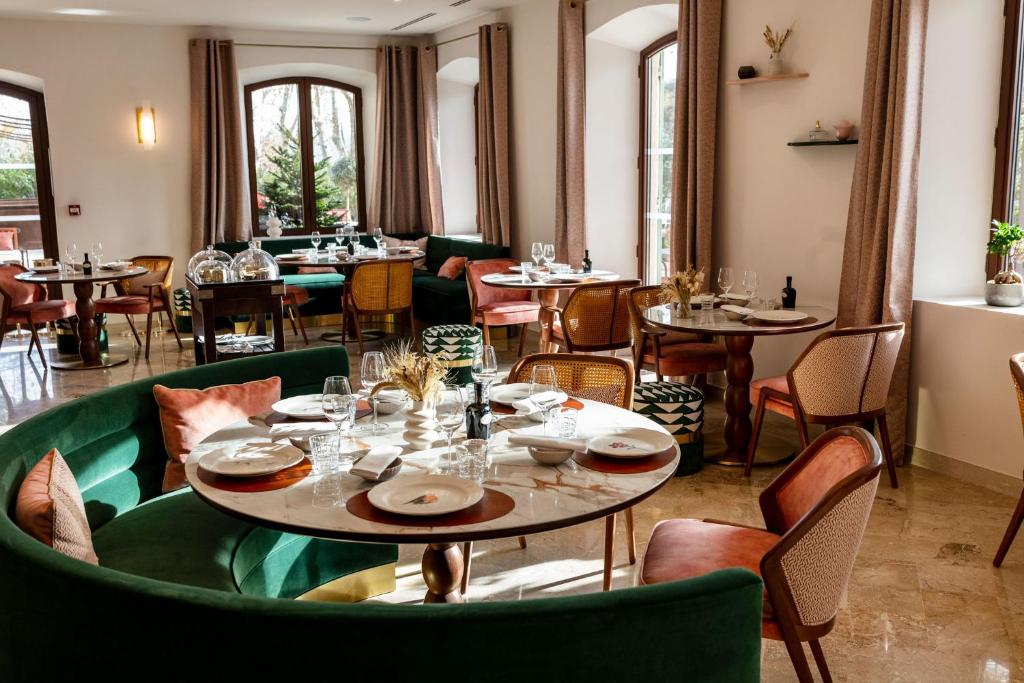 Hôtel et Restaurant La Bastide Bourrelly &#8211; Mathias Dandine: Your Ultimate Provence Glow-Up Spot