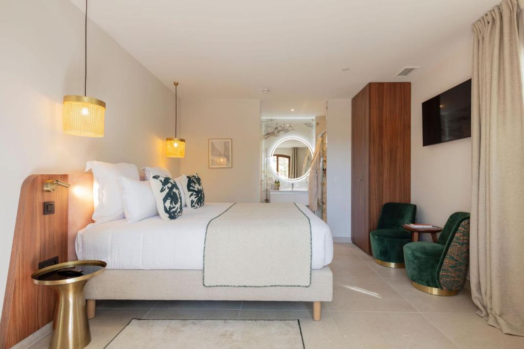 Hôtel et Restaurant La Bastide Bourrelly &#8211; Mathias Dandine: Your Ultimate Provence Glow-Up Spot