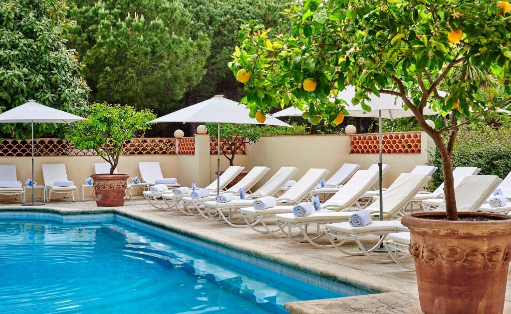 Hôtel Juana: The French Riviera Stay That’s Giving Main Character Energy