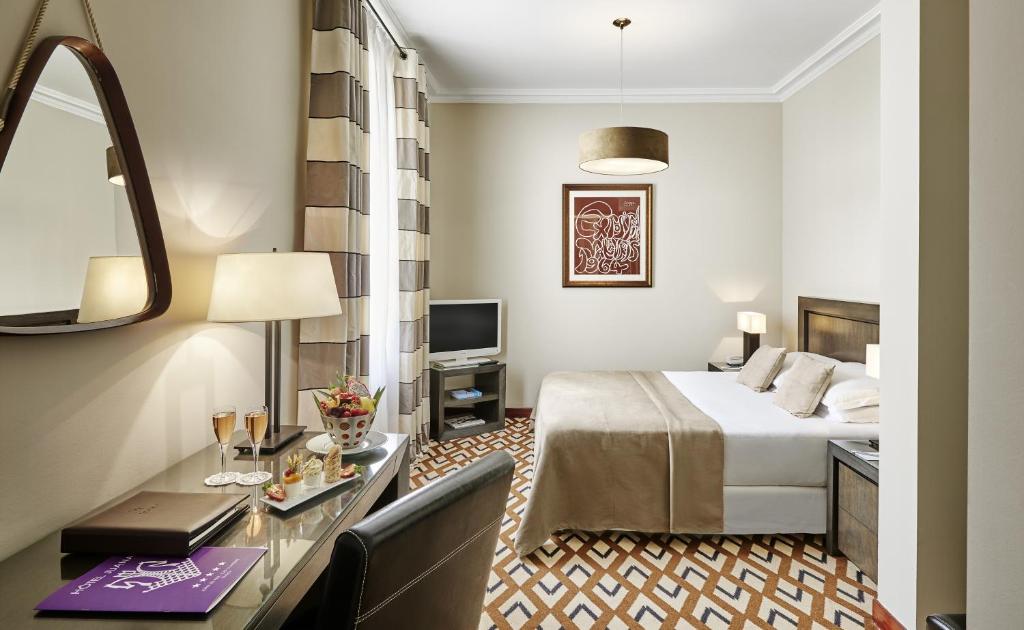 Hôtel Juana: The French Riviera Stay That’s Giving Main Character Energy