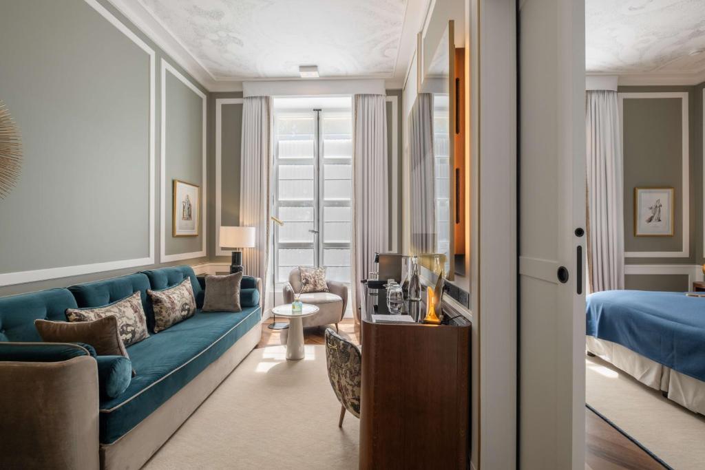 Hôtel Les Lumières &#8211; Relais &#038; Châteaux: Discover the Epitome of Luxury in Versailles