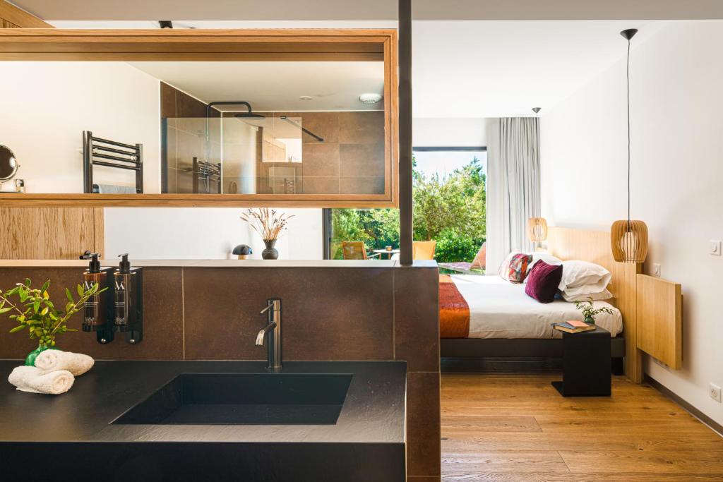 Hôtel &#038; Spa Version Maquis Citadelle: A Dreamy Getaway in Bonifacio, Corsica