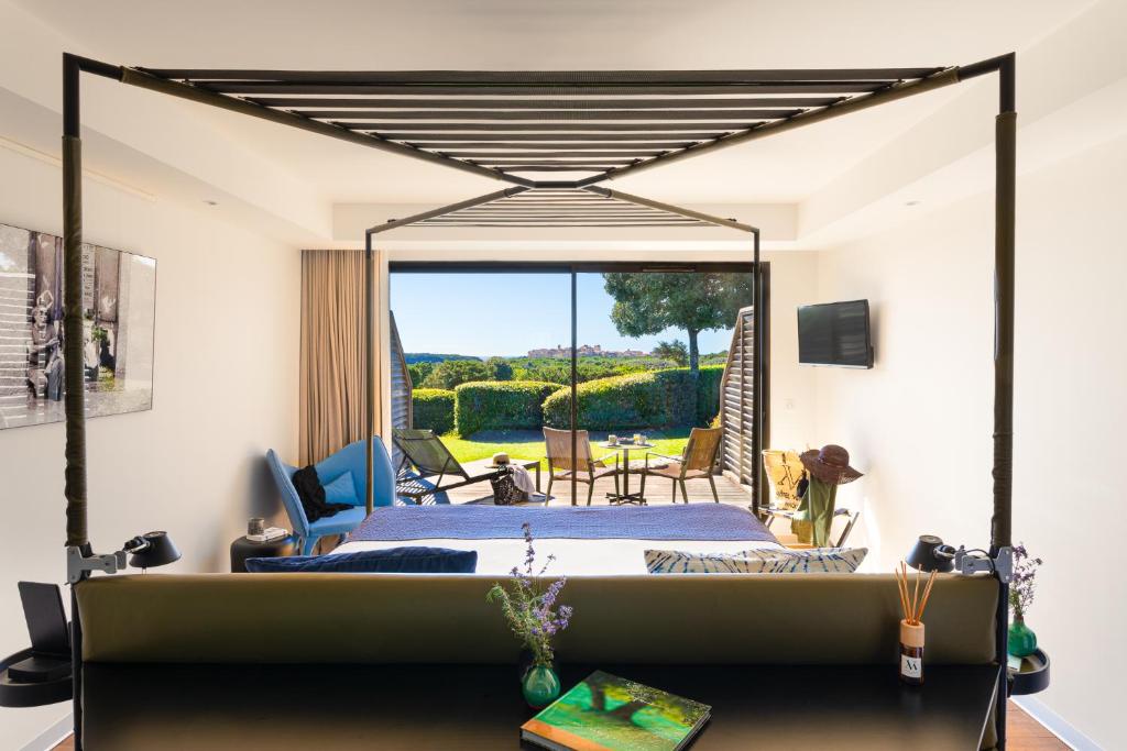 Hôtel &#038; Spa Version Maquis Citadelle: A Dreamy Getaway in Bonifacio, Corsica