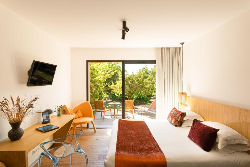Hôtel &#038; Spa Version Maquis Citadelle: A Dreamy Getaway in Bonifacio, Corsica