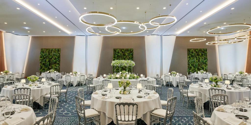 InterContinental Lyon &#8211; Hotel Dieu by IHG: This Luxe Stay Is Serving Vibes and Views in Lyon