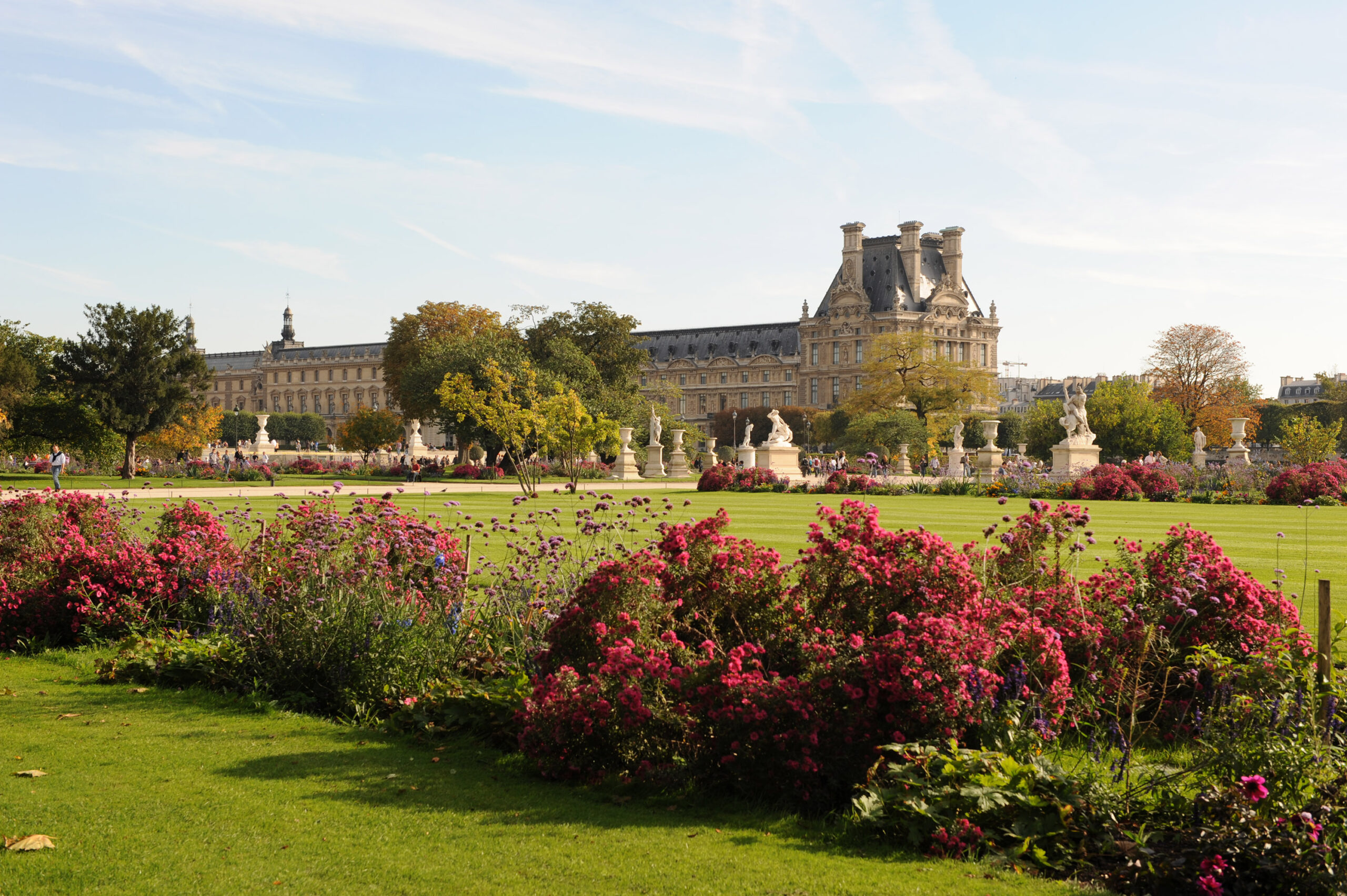 Jardin des Tuileries: Discover the Heart of Parisian Beauty