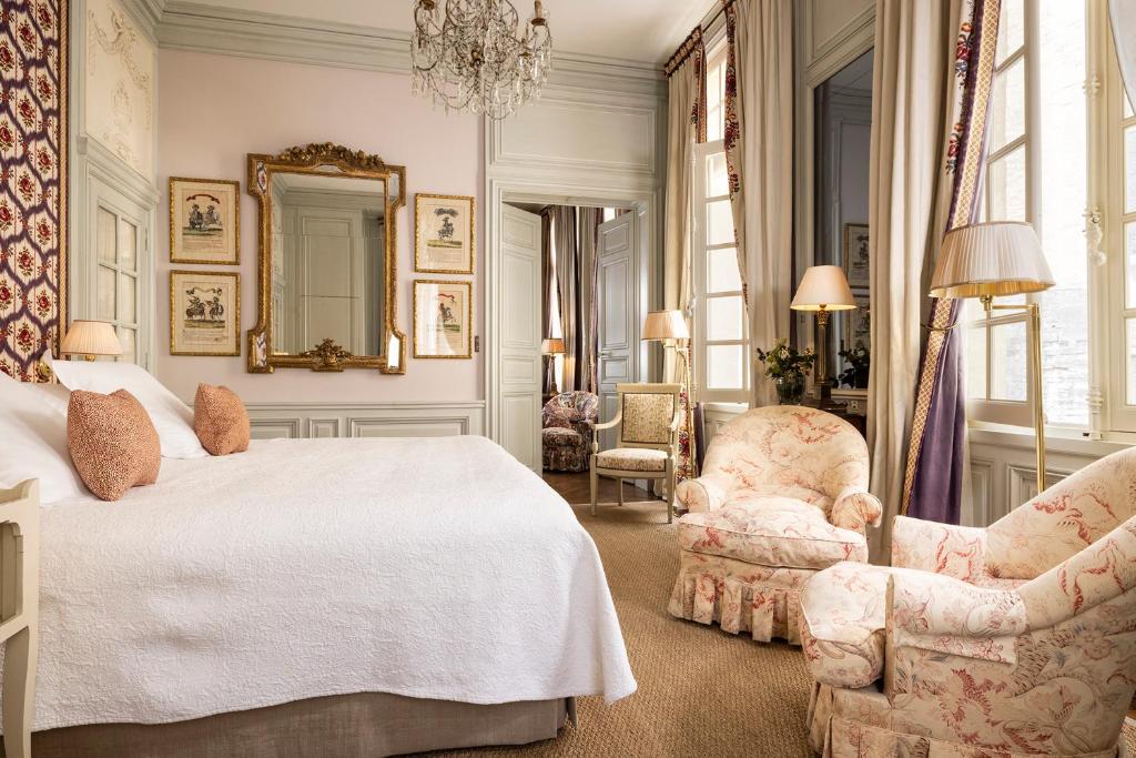 La Mirande: Discover the Ultimate Historic Stay in Avignon